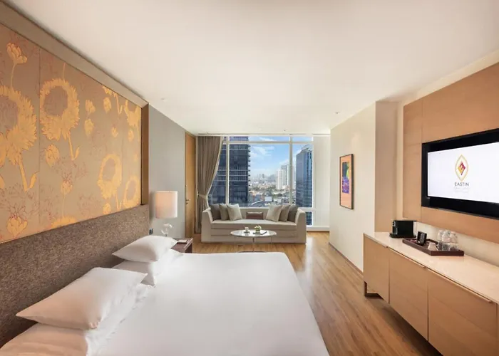Eastin Grand Sathorn מלון 5*